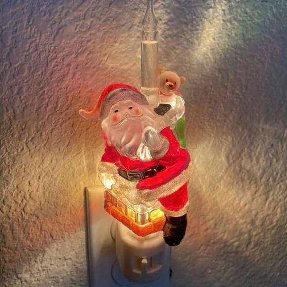NIB: Bubblers Bubble Night Light Christmas 360 Swivel Plug In On & Off Switch - Picture 2 of 7